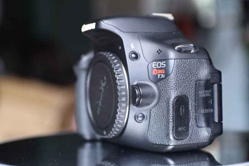 Máy ảnh Canon eos rebel t3i - Máy ảnh Canon