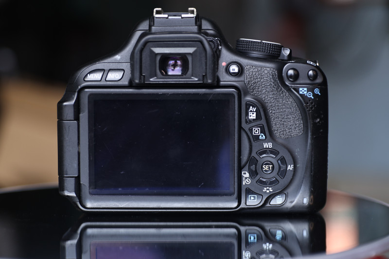 Máy ảnh Canon kiss x5 - Máy ảnh Canon