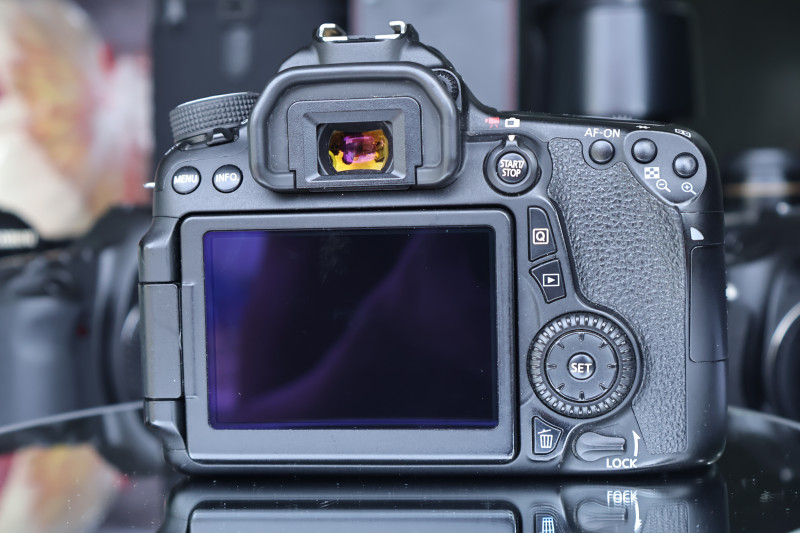 Máy ảnh Canon eos 70D - Full phụ kiện - Máy ảnh Canon