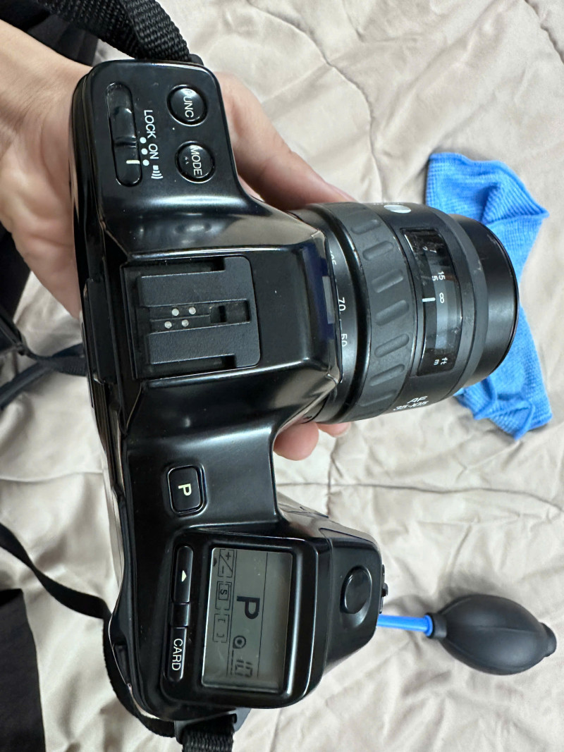 ống kính Minolta AF 70 -210mm f4.5-5.6