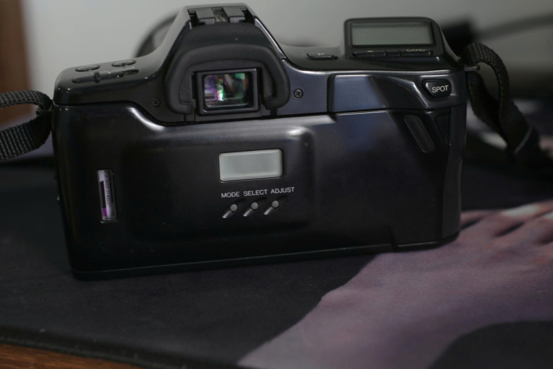 Máy ảnh phim Minolta 7700i & Minolta 5700i - Máy ảnh Phim