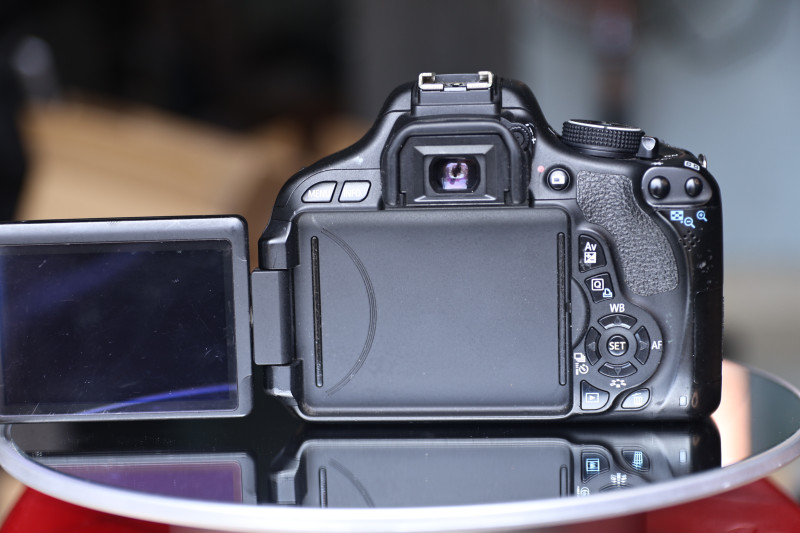 Máy ảnh Canon kiss x5