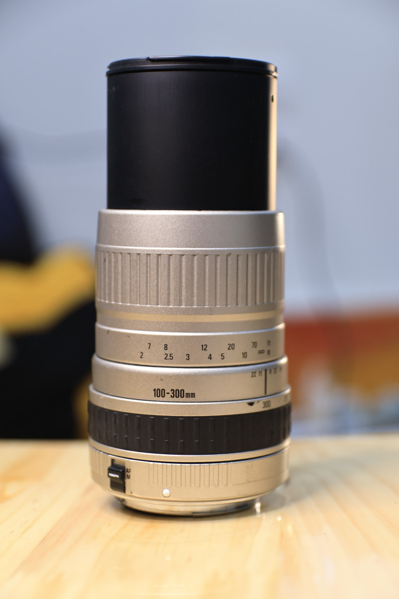 Lens Sigma 100-300mm trăng for canon ef Full frame - Ống kính siêu tele